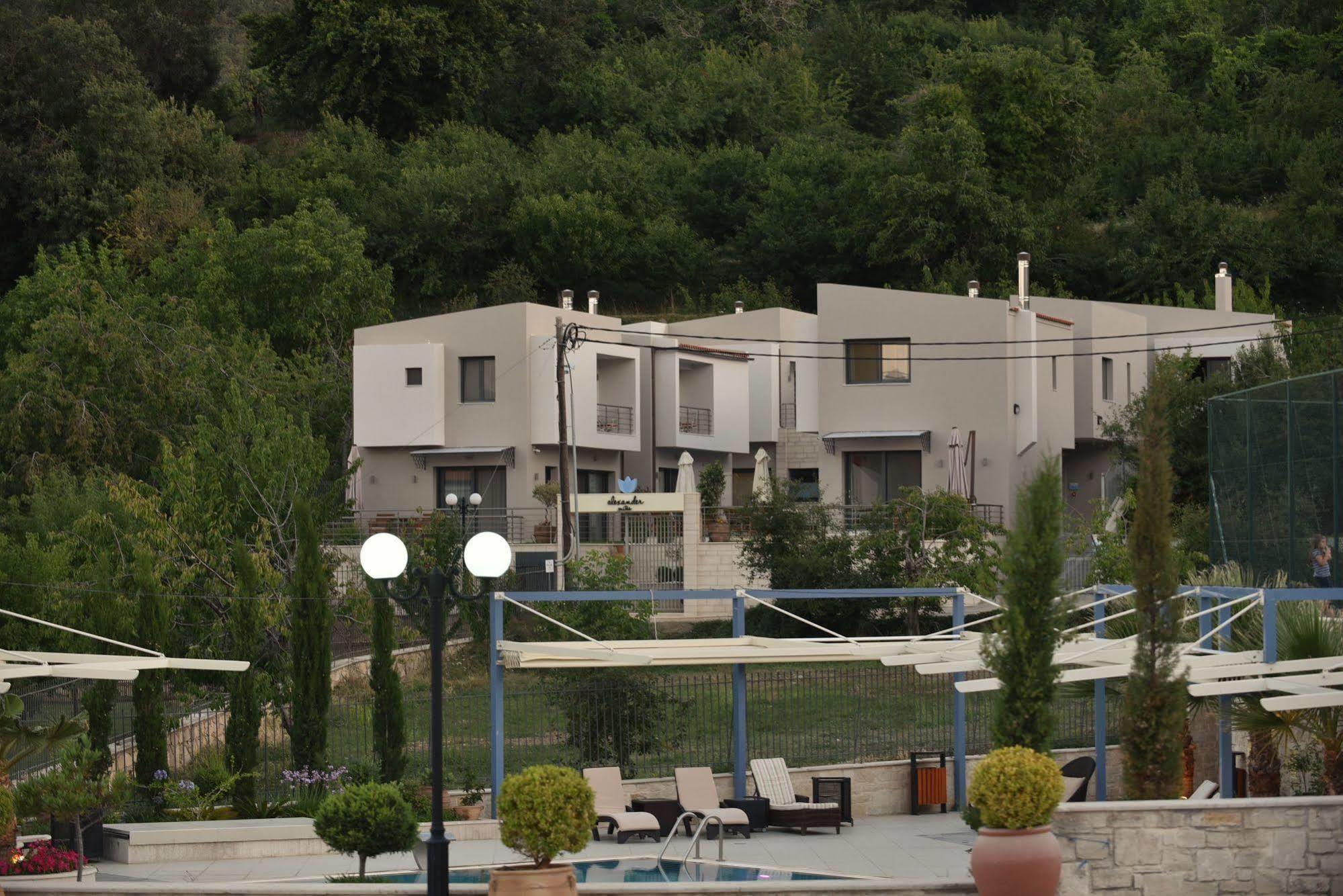 Alexander Mountain 3* Γερακάρι