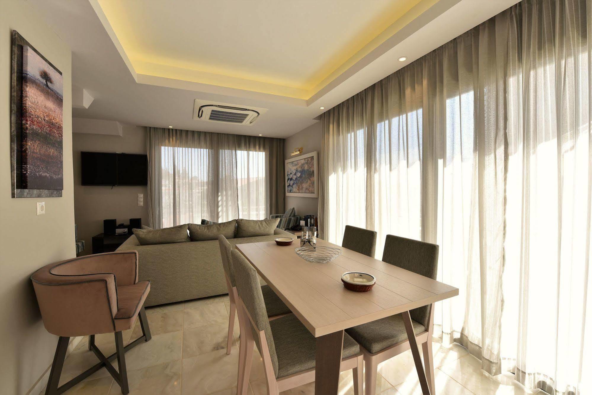 Alexander Mountain Hotel 3*