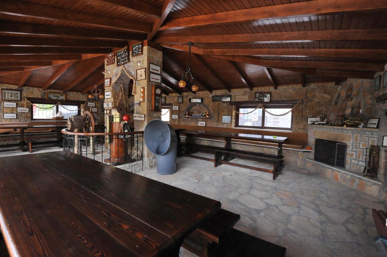 Alexander Mountain Resort Yerakarion